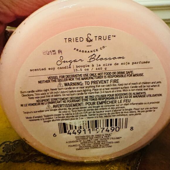 Tried & True Sugar Blossom Light Pink 15.5 oz. Soy Jar Candle NEW - Picture 5 of 8